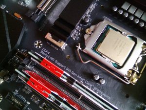 Intel Core i9-9900K, Aorus Z390 PRO