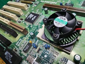 ASUS P/I-P55T2P4 - jedna z najlepszych płyt Socket 7