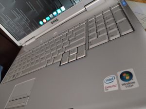 Dell Inspiron 1720