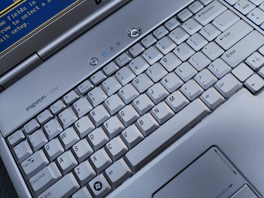 Dell Inspiron 1720