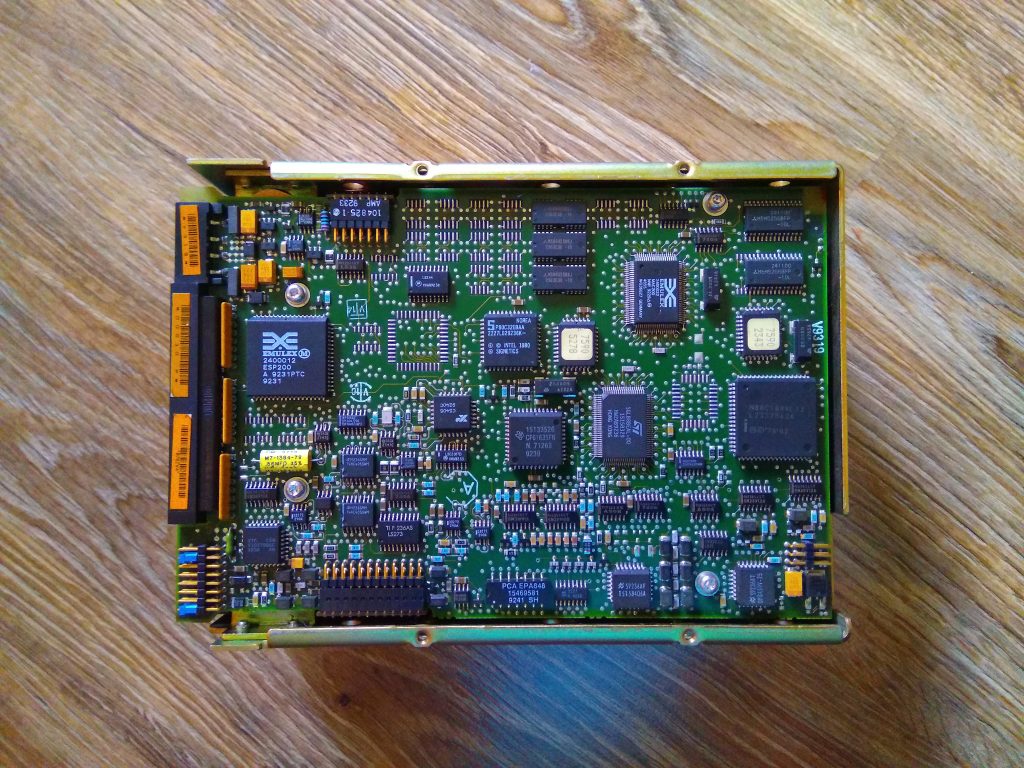 Seagate ST41200N - ponad gigabajtowy dysk SCSI