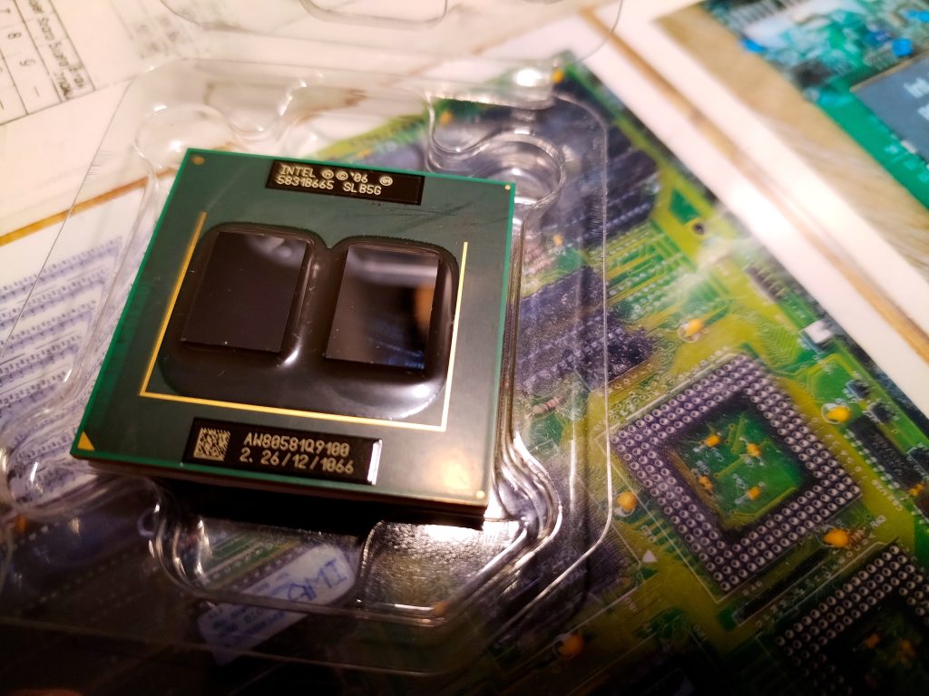 Intel Core 2 Quad Q9100 – SLB5G 2.26 / 12 / 1066